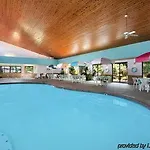 Days Inn By Wyndham Clive - West Des Moines 