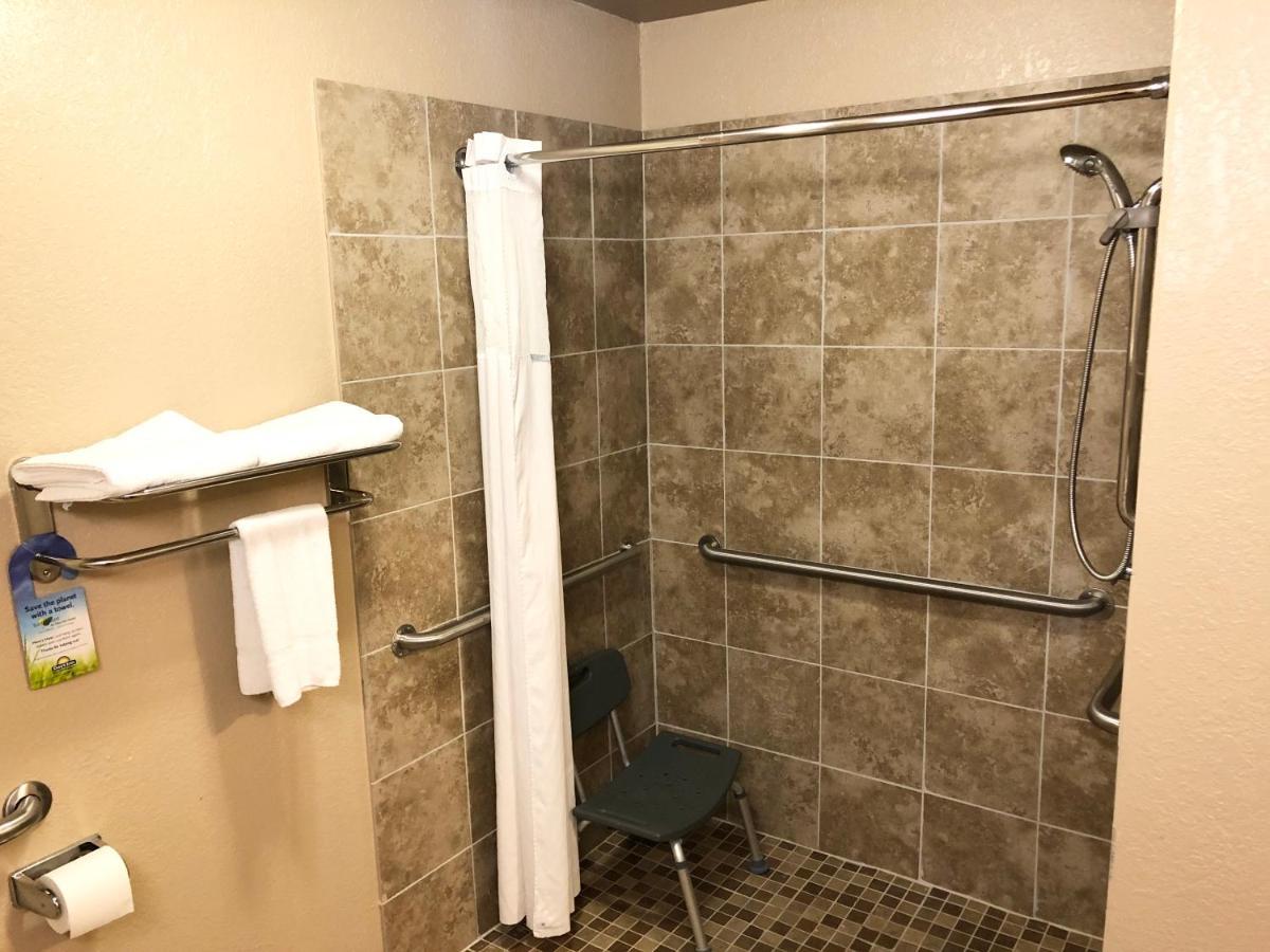 Days By Wyndham Clive - 2* West Des Moines